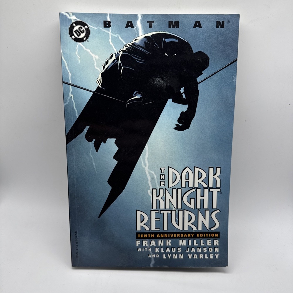 BATMAN THE DARK KNIGHT RETURNS FRANK MILLER 10TH ANNIVERSARY TPB GRAPHIC NOVEL